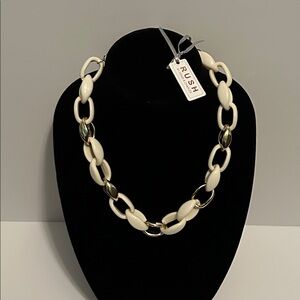 Rush by Charles and Denis Acrylic Chunky Link Necklace Off-White & Gold 21” New